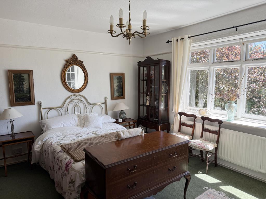 Lot: 37 - DETACHED HOUSE FOR IMPROVEMENT - Second bedroom